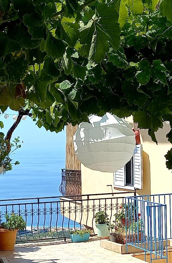 Amphora Guesthouse Himara Zewnętrze zdjęcie